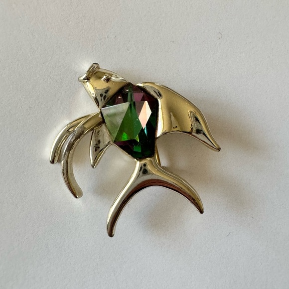 Vintage Sarah Coventry fish brooch in silver tone - Picture 2 of 12